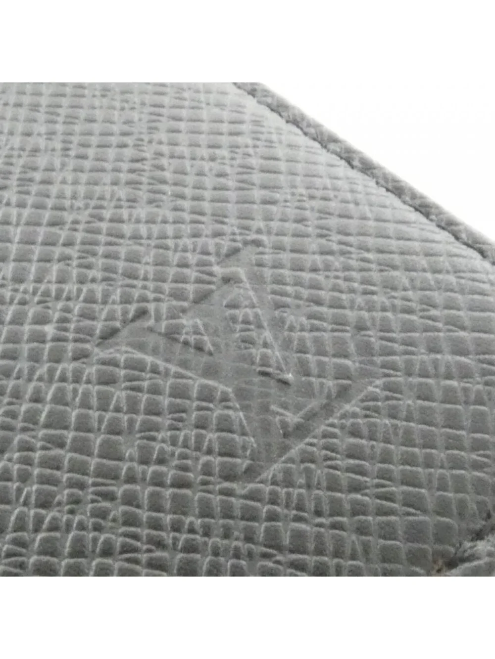 Louis Vuitton Taiga Agenda MM Organizer